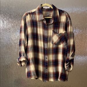 WeWoreWhat Casual Button Down Shirt Blue and Cream